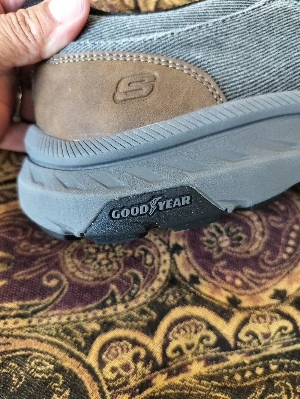 Skechers Men's 11 Hands Free Slip-ins Relaxed Fit Pollard Rohan Gray Loafers